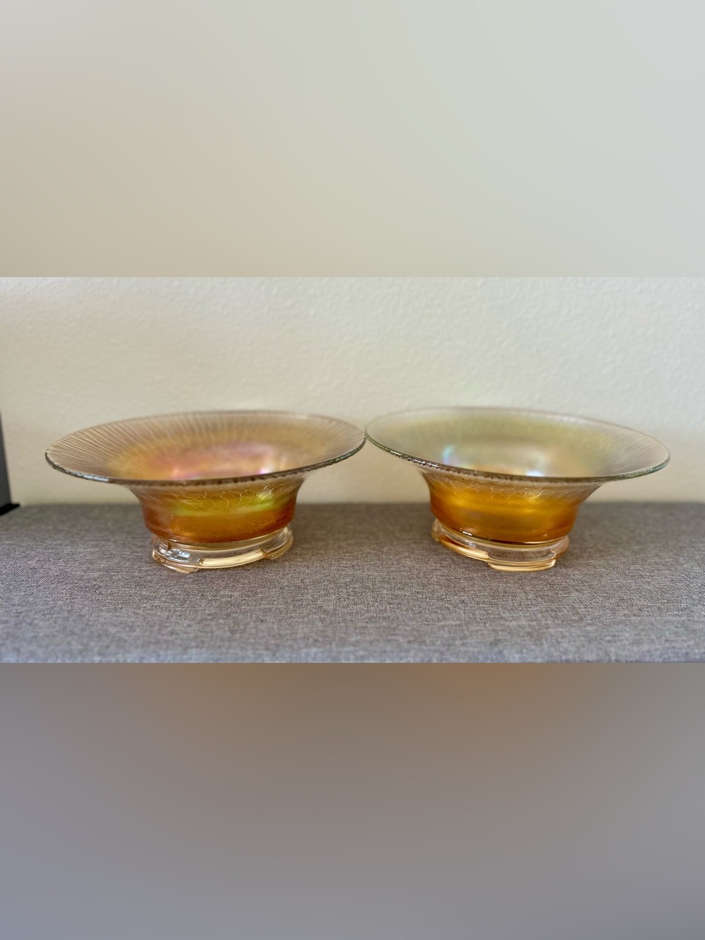 vintage marigold iridescent stretch glass bowls - set of 2 - Picture 4 of 8